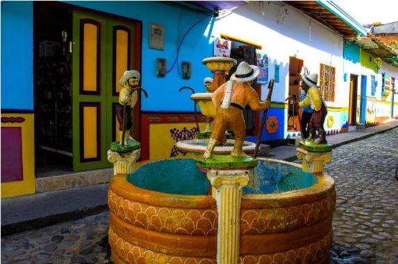 Hotel Villa Guatape Bagian luar foto